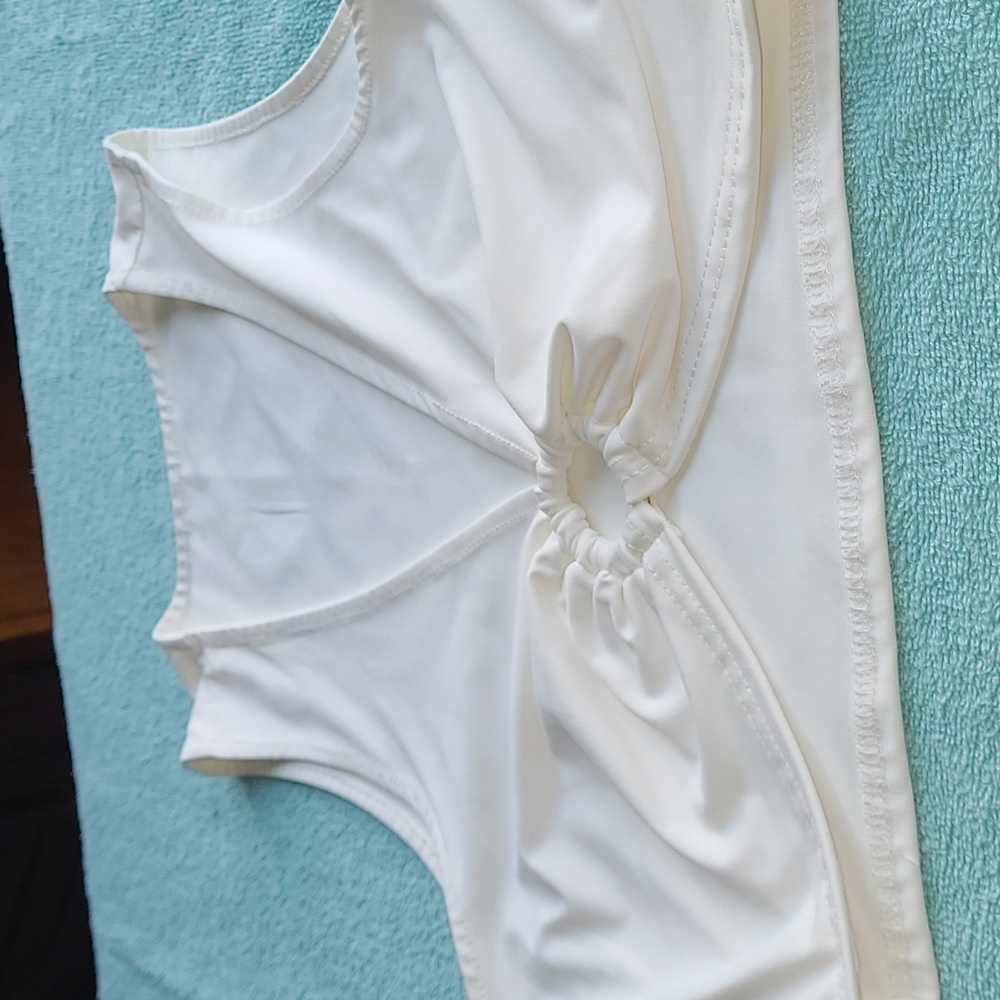 White Sleeveless Crop Top